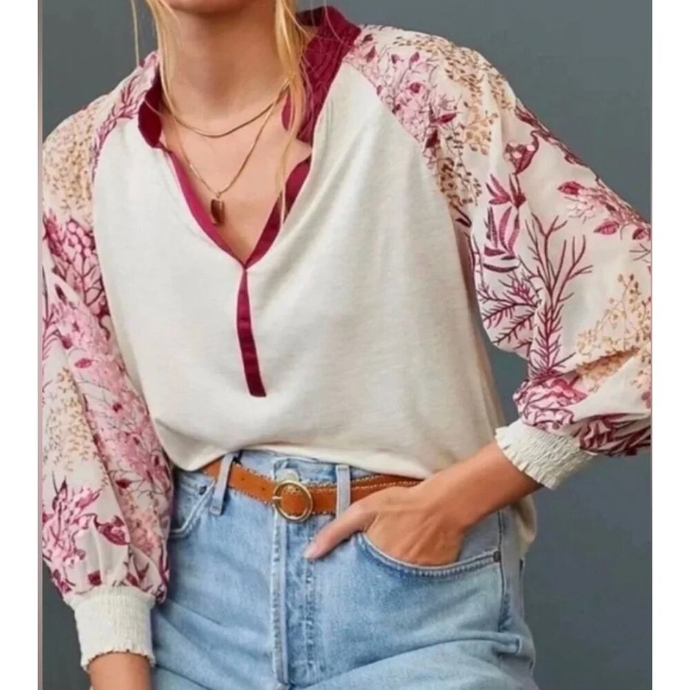 Tiny Anthropologie Embroidered V Neck Top Small